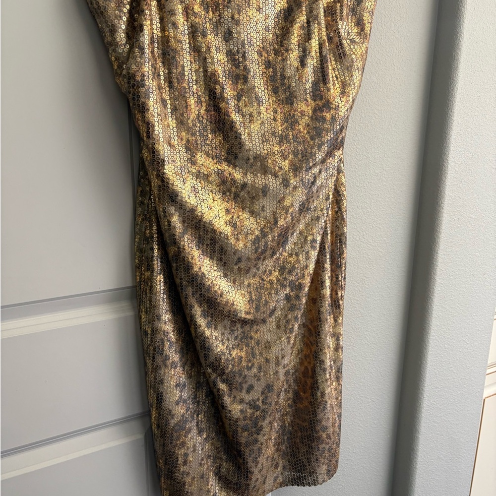 Elegant Gold Sequin Dress